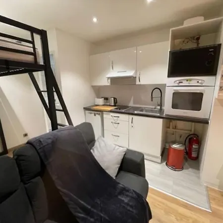 Studio Proche De Geneve . Appartement