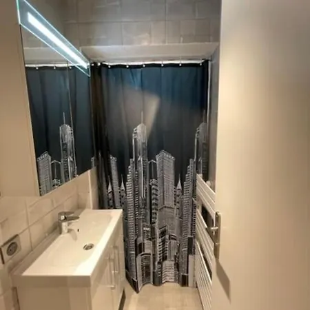 Studio Proche De Geneve . Appartement *